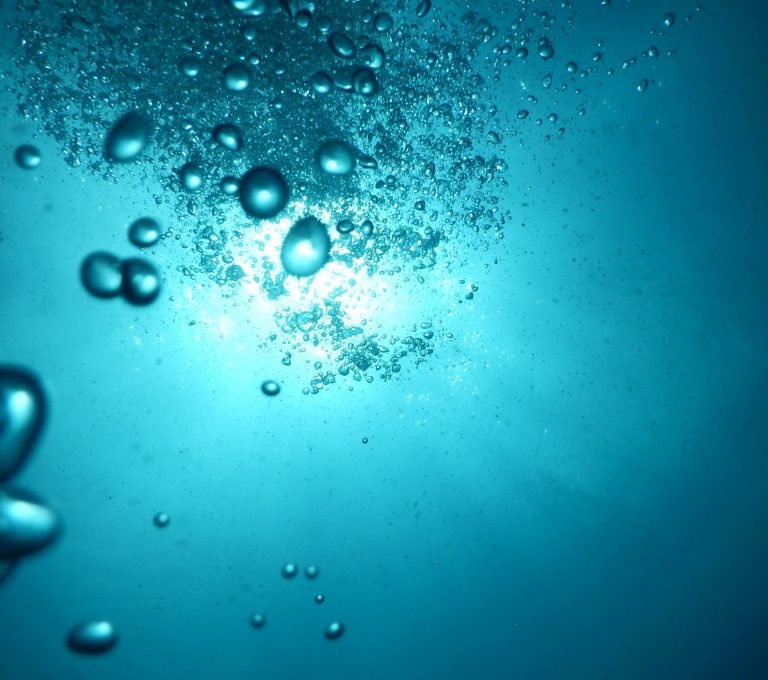 clear-underwater-water-water-bubbles-260551 clear-underwater-water-water-bubbles-260551